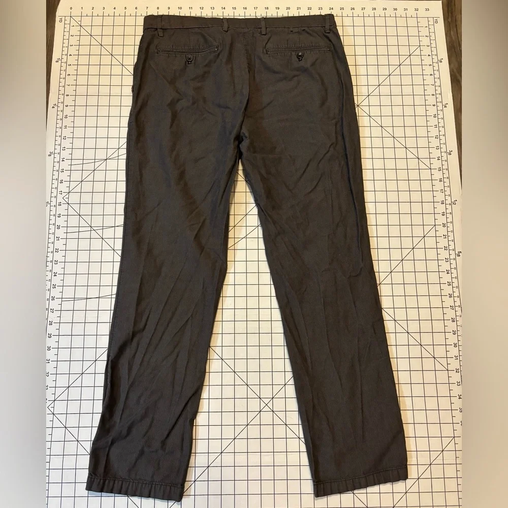 Banana Republic Men’s Size 35/32 Aiden Fit Chinos‎